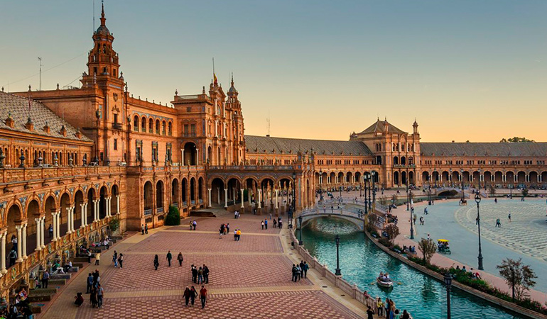 El desplome del turismo arruina al patrimonio cultural español