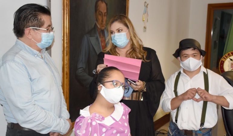 Primera Dama de Risaralda presentó propuesta del Hospital Materno Infantil al Ministro de Salud