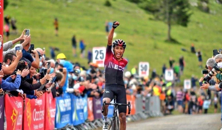 El colombiano Egan Bernal suma otro título en carreteras europeas